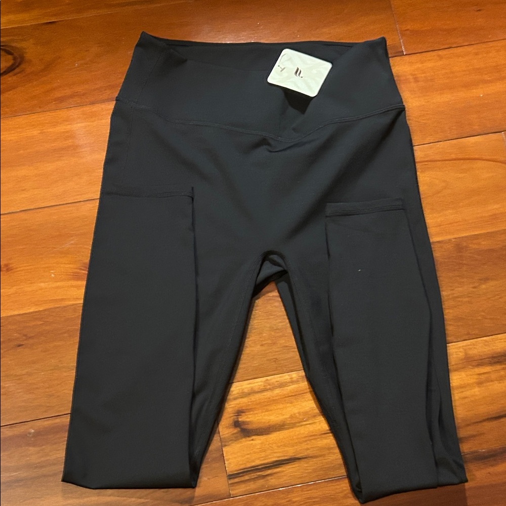 Stylish Black Fabletics  motion 365 Leggings
